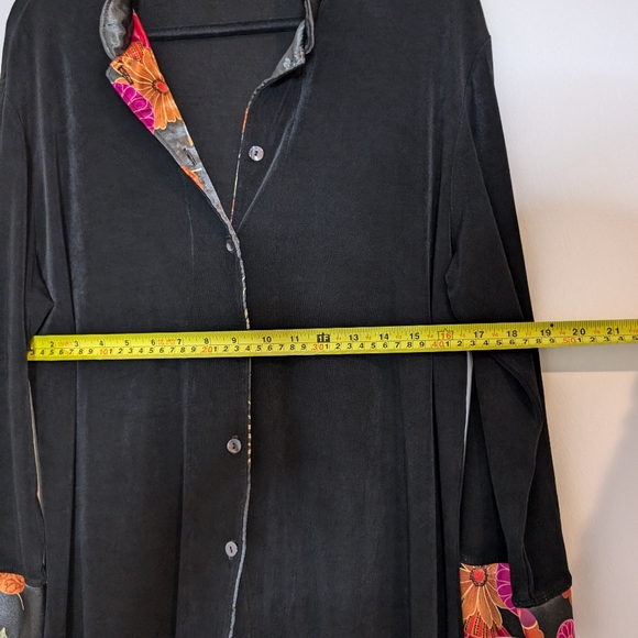 Chicos Travelers Button Up Long Sleeve Colorful inside collared acetate size 3 - Picture 14 of 15